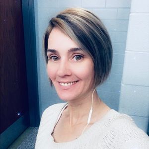 Meet your Posher, Elizabeth